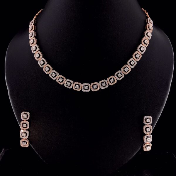 Neckless Set